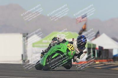 media/Jan-18-2026-CVMA (Sun) [[519f600f45]]/Race 12- Formula 40 MW and LW/